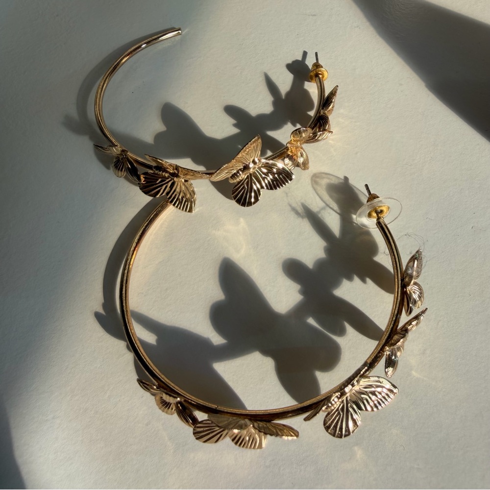 Gold Butterfly Hoop Earrings 🦋〽️